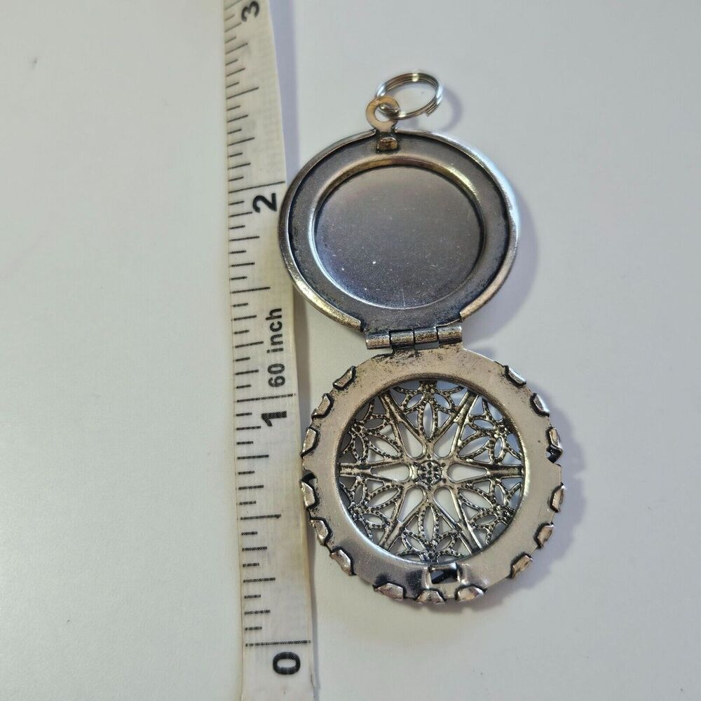 **Last Chance!! Final Sale** Silver tone round filigree locket - Picture 5 of 9